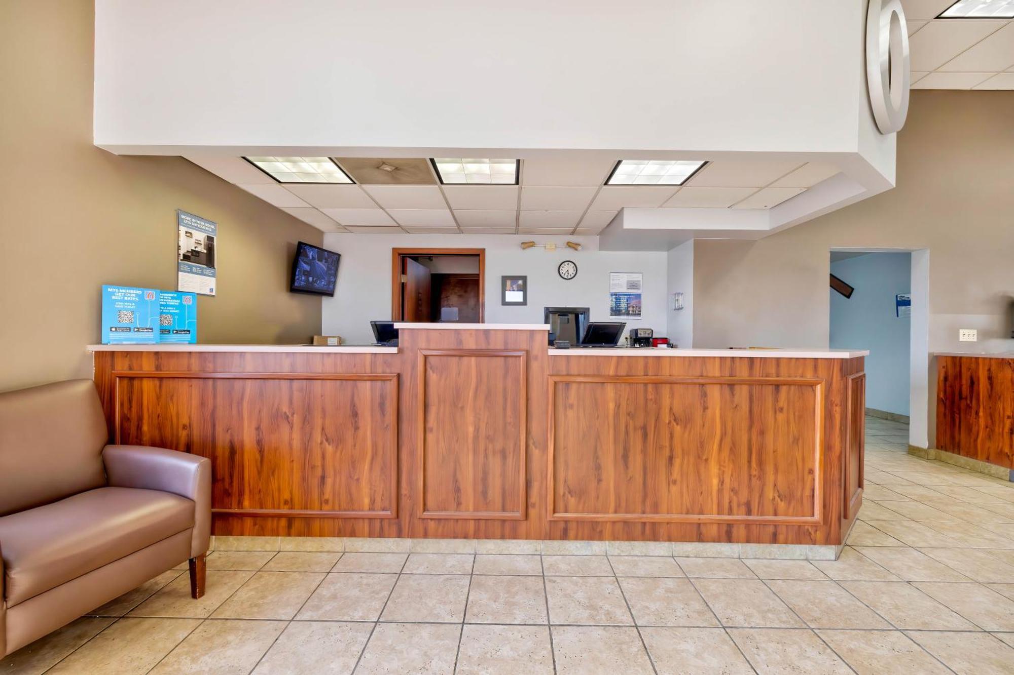 Motel 6 Effingham, Il Buitenkant foto